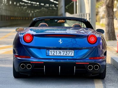 FERRARI CALIFORNIA - 7