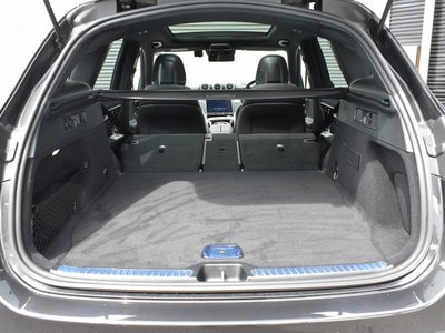 صورة 10 لـ 2023 Mercedes-BENZ GLC