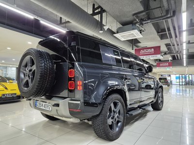 LAND ROVER DEFENDER - 6