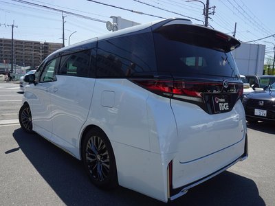 TOYOTA VELLFIRE - 9
