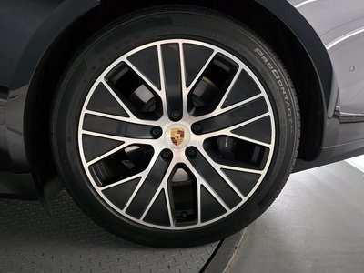2024 Porsche TAYCAN 照片 8