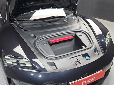 2024 Porsche TAYCAN 照片 7