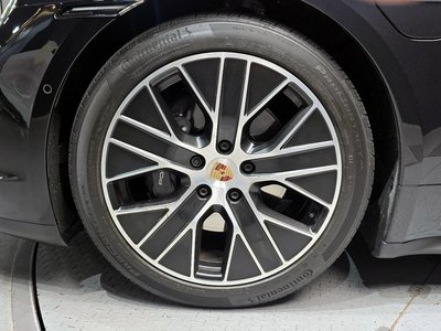 2024 Porsche TAYCAN 照片 6