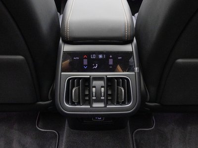 صورة مصغرة 18 لـ 2025 Maserati GRECALE