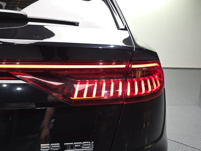 2021 AUDI Q8 照片 10