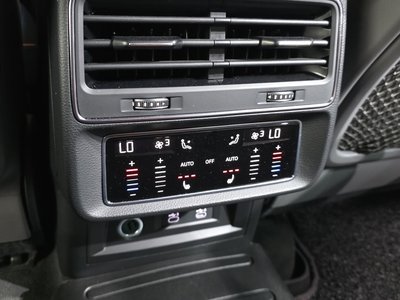 2021 AUDI Q8 缩略图 24