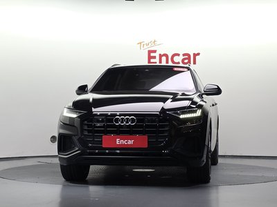 2021 AUDI Q8 照片 2