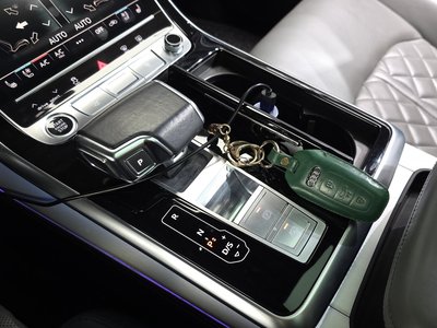 2021 AUDI Q8 缩略图 12