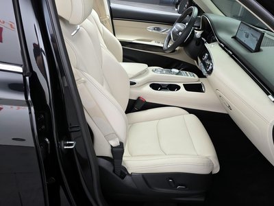 2023 Genesis GV70 thumbnail 12