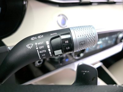 2023 Genesis GV70 thumbnail 14