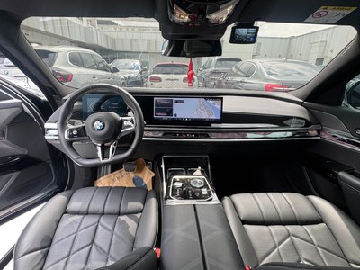 BMW 7 SERIES - 4