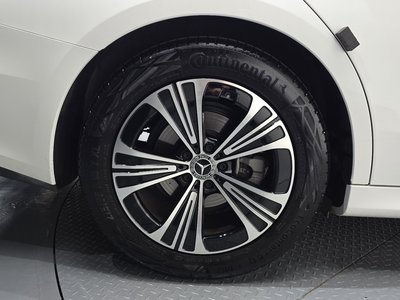 MERCEDES-BENZ E-CLASS - 6