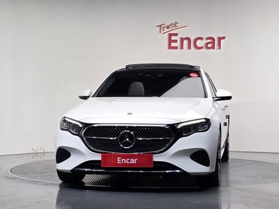 MERCEDES-BENZ E-CLASS - 2