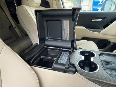 صورة مصغرة 27 لـ 2023 Toyota LAND CRUISER 300