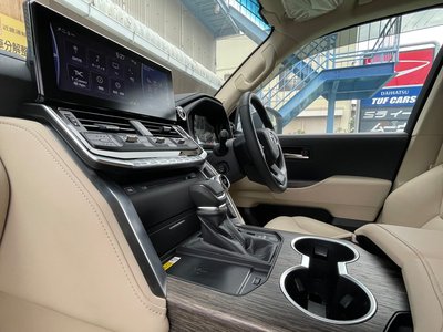 صورة مصغرة 12 لـ 2023 Toyota LAND CRUISER 300
