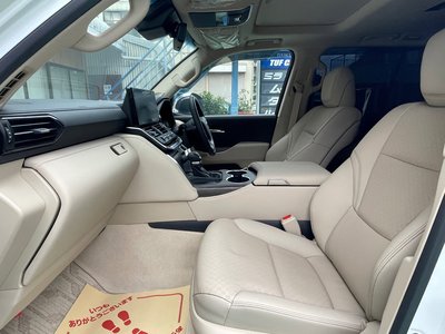 صورة مصغرة 41 لـ 2023 Toyota LAND CRUISER 300