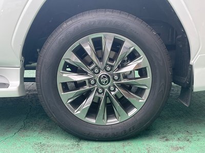 صورة مصغرة 65 لـ 2023 Toyota LAND CRUISER 300