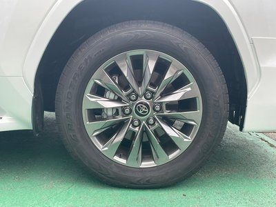 صورة مصغرة 64 لـ 2023 Toyota LAND CRUISER 300