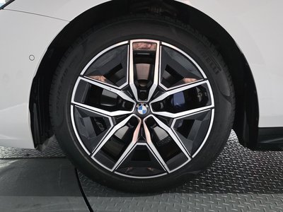 2025 BMW 5 SERIES 照片 6