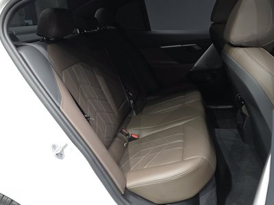2025 BMW 5 SERIES thumbnail 12