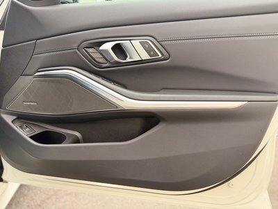 2022 BMW 3 SERIES — миниатюра 18