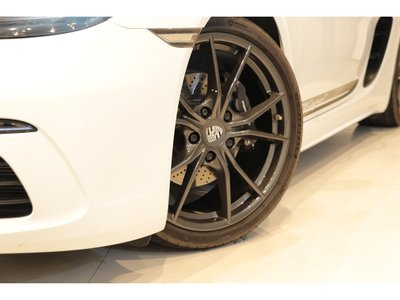 صورة 8 لـ 2021 Porsche 718