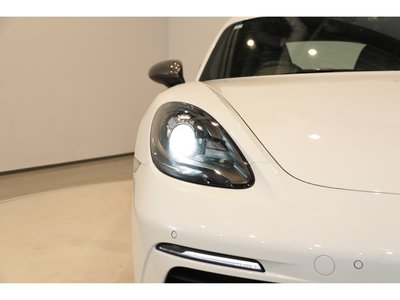 صورة مصغرة 38 لـ 2021 Porsche 718