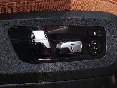 2025 BMW X5 — миниатюра 57