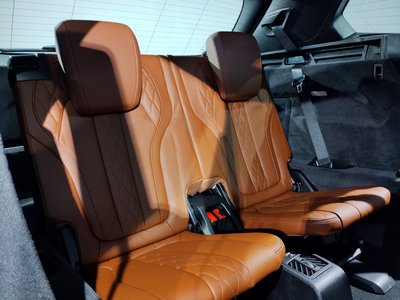 2025 BMW X5 — миниатюра 51
