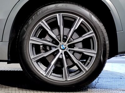 2025 BMW X5 — миниатюра 26