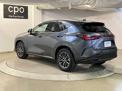 صورة 2 لـ 2025 Lexus NX