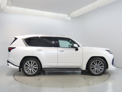 LEXUS LX - 4