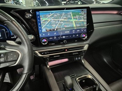 صورة 4 لـ 2025 Lexus RX