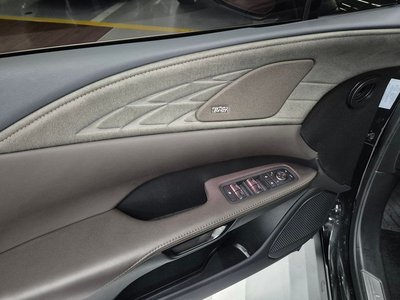 2025 Lexus RX — миниатюра 12