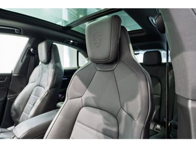 صورة مصغرة 12 لـ 2025 Porsche MACAN
