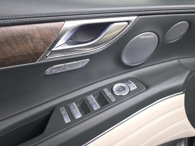 2024 Genesis GV80 thumbnail 35