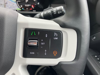 2025 LAND Rover DEFENDER — миниатюра 32