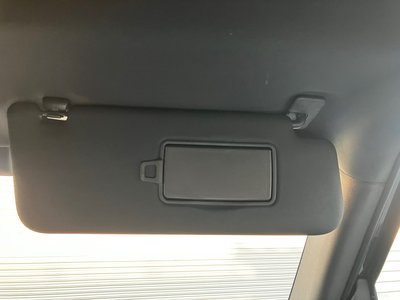 2025 LAND Rover DEFENDER — миниатюра 38