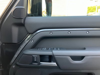 2025 LAND Rover DEFENDER — миниатюра 60