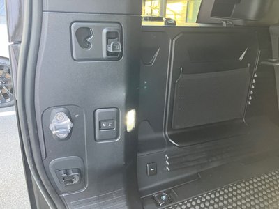 2025 LAND Rover DEFENDER — миниатюра 118