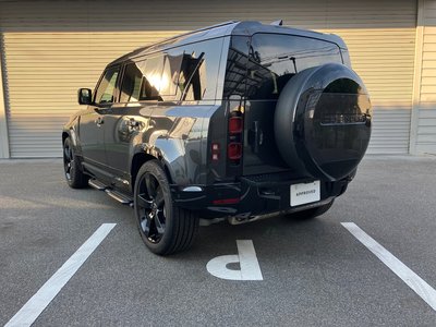 LAND ROVER DEFENDER - 10