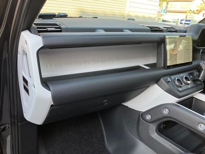 2025 LAND Rover DEFENDER — миниатюра 35
