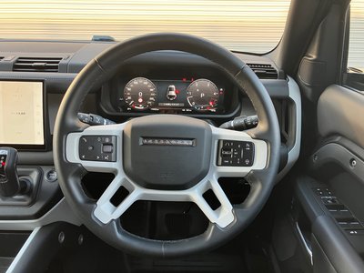 2025 LAND Rover DEFENDER — миниатюра 31