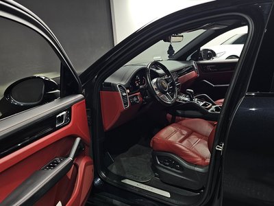 PORSCHE CAYENNE - 10