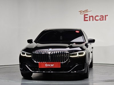 BMW 7 SERIES - 2