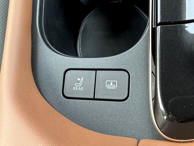 صورة مصغرة 18 لـ 2024 Toyota CROWN CROSSOVER