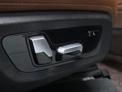 2025 BMW X7 — миниатюра 38