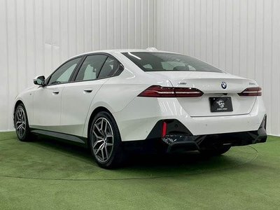 2024 BMW 5 SERIES SEDAN 缩略图 17