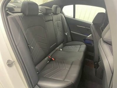 2024 BMW 5 SERIES SEDAN 照片 10