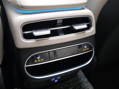 2022 Genesis GV70 — миниатюра 19